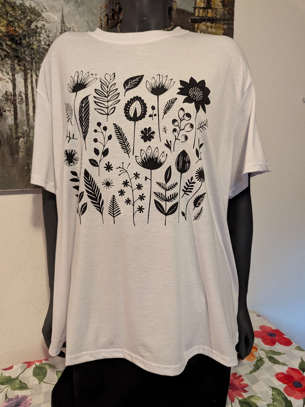Women’s White Short Sleeve Tee - Classic Crew Neck